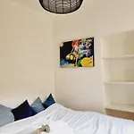 公寓 Centre Cosy And Spacious 芒通