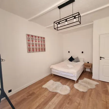 Centre Cosy And Spacious Apartment *